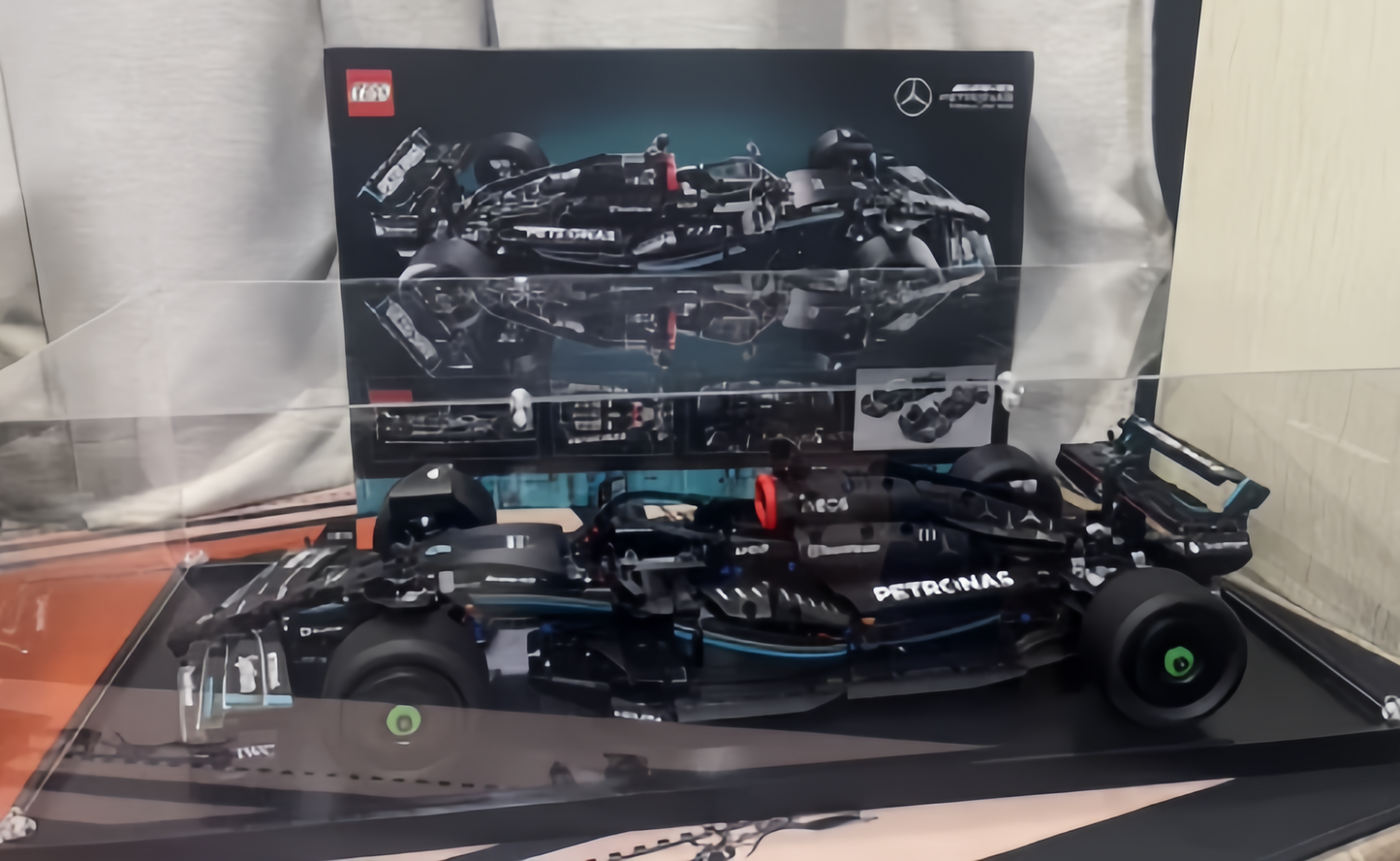 Acrylic Display Case for LEGO® Mercedes-AMG F1 W14 E Performance 42171